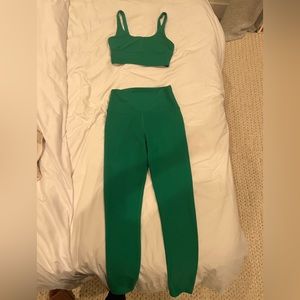 Beach Riot Green Workout Set
